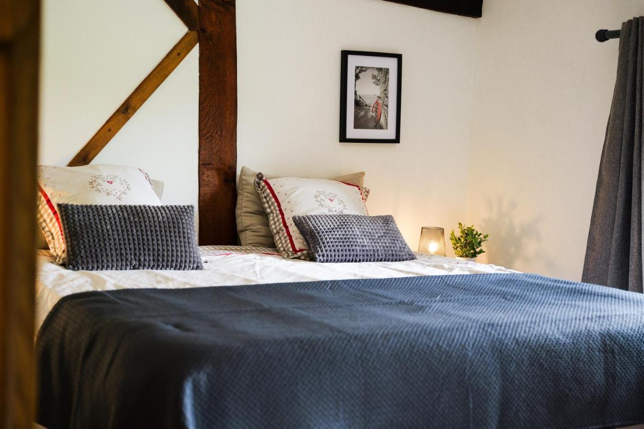 Gite La Dame Au Lit Gite A La Ferme Momignies Exteriér fotografie