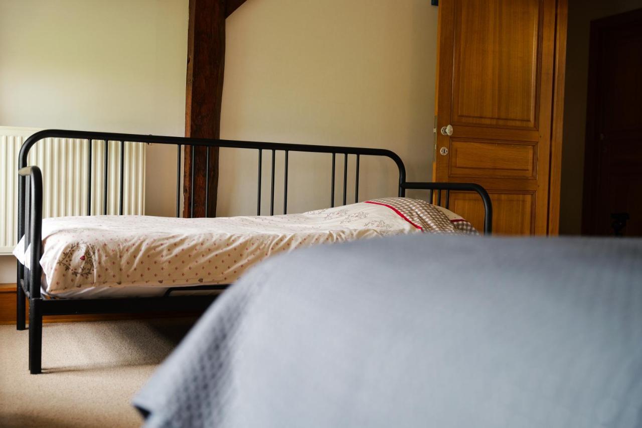 Gite La Dame Au Lit Gite A La Ferme Momignies Exteriér fotografie