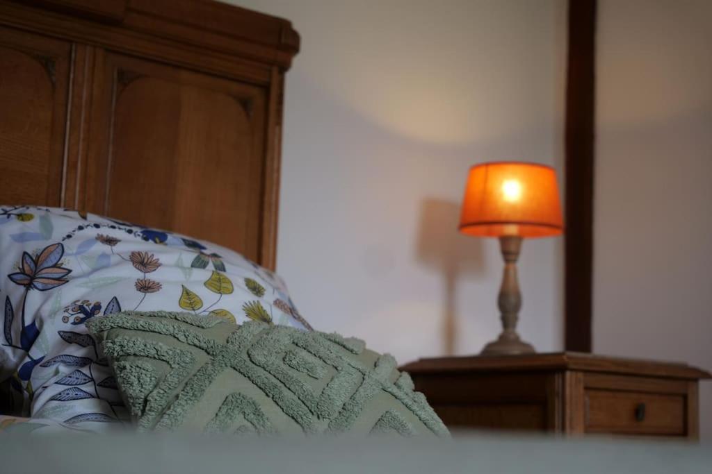 Gite La Dame Au Lit Gite A La Ferme Momignies Exteriér fotografie